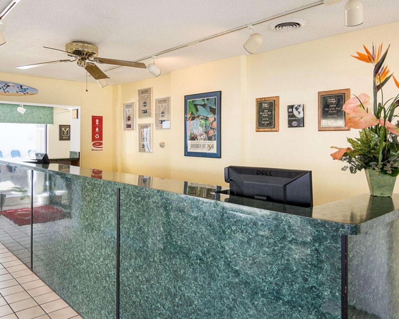 Ocean27 Hotel Virginia Beach Exterior photo